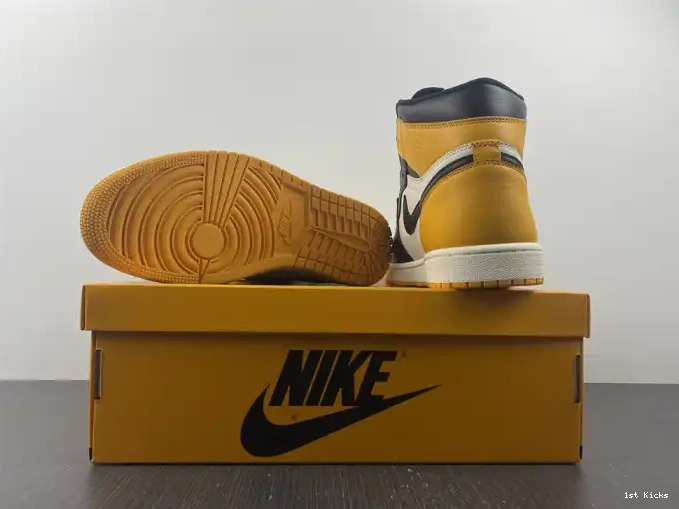 1st Kicks Jordan 555088-711 1 OG Yellow High Air Toe 0526